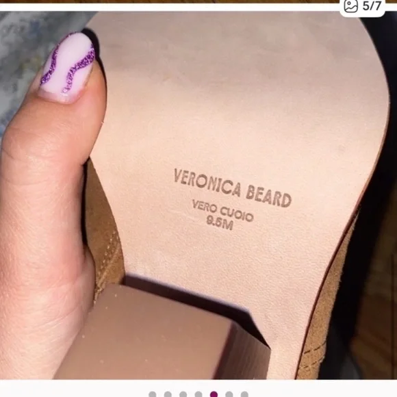 Veronica Beard Brown Suede Block Heels
Logan size 9.5 - Picture 5 of 6